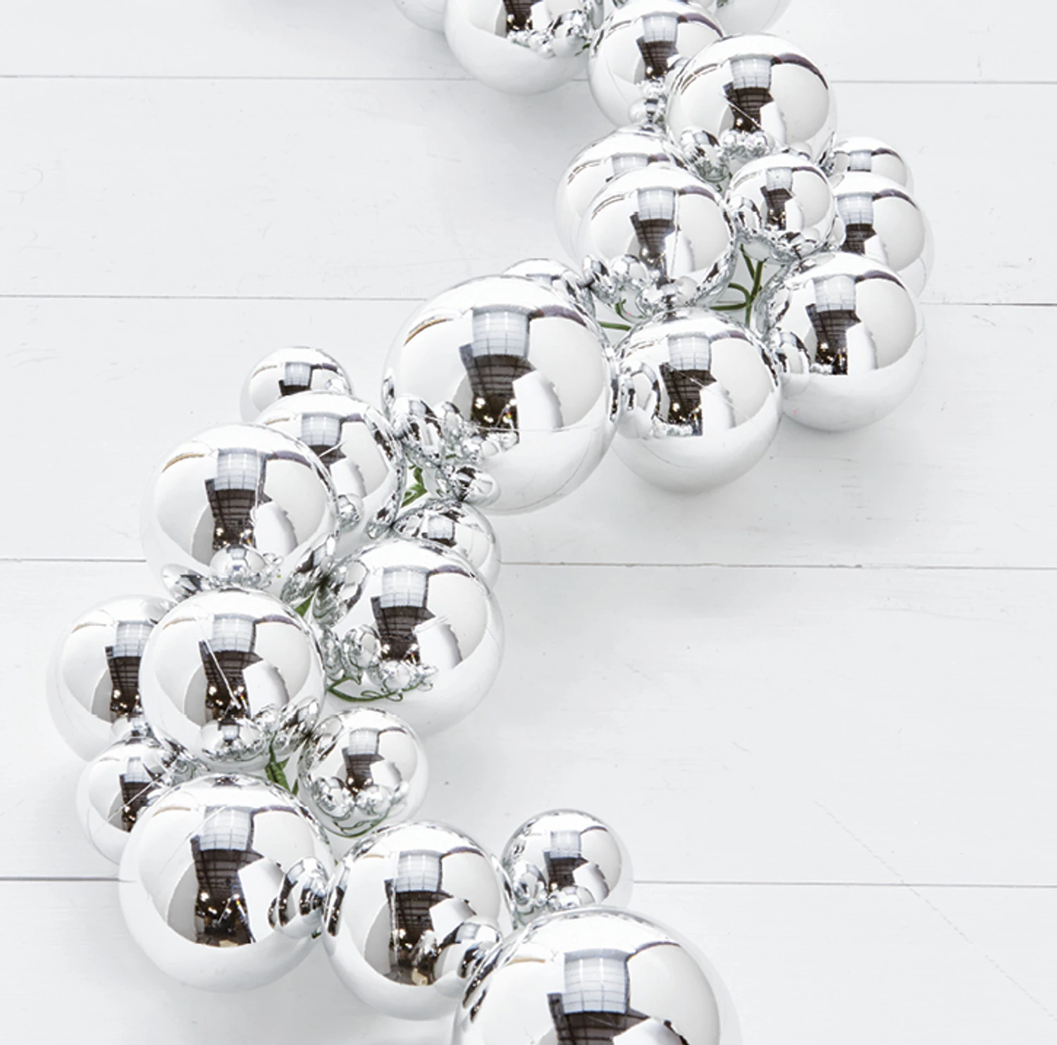 Raz 4' Silver Ball Christmas Garland G3832769 1 Raz 4' Silver Ball Christmas Garland G3832769